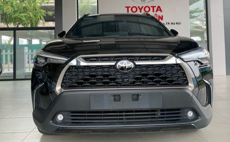 Cần bán xe Toyota Corolla Cross 1.8V
