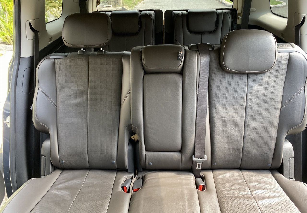 Nhà cần bán Trailblazer sx 2018 bản LTZ số tự động