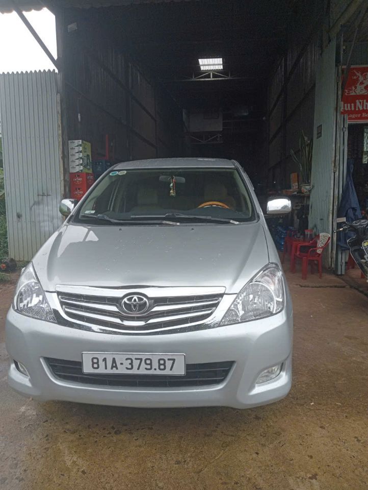 Chính Chủ Bán Xe TOYOTA INNOVA ĐỜI 2011