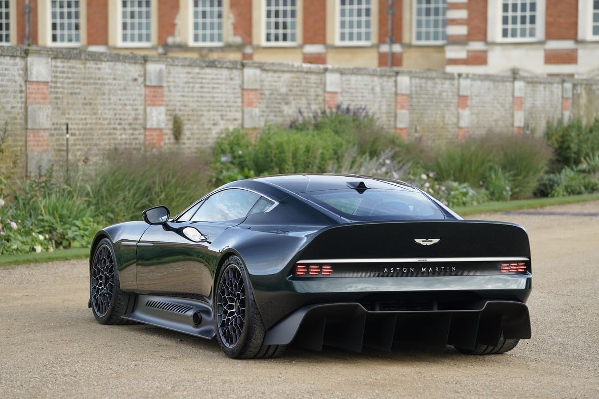 Aston Martin Victor-5