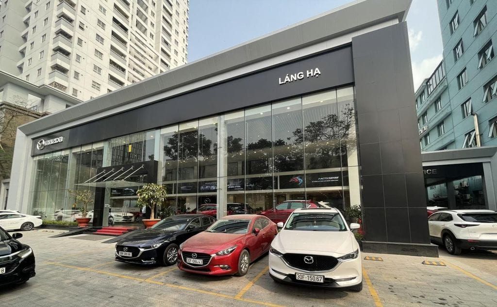 Mazda Láng Hạ