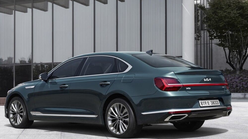 Kia K9 2021 dùng động cơ như cũ nhưng hộp số được nâng cấp
