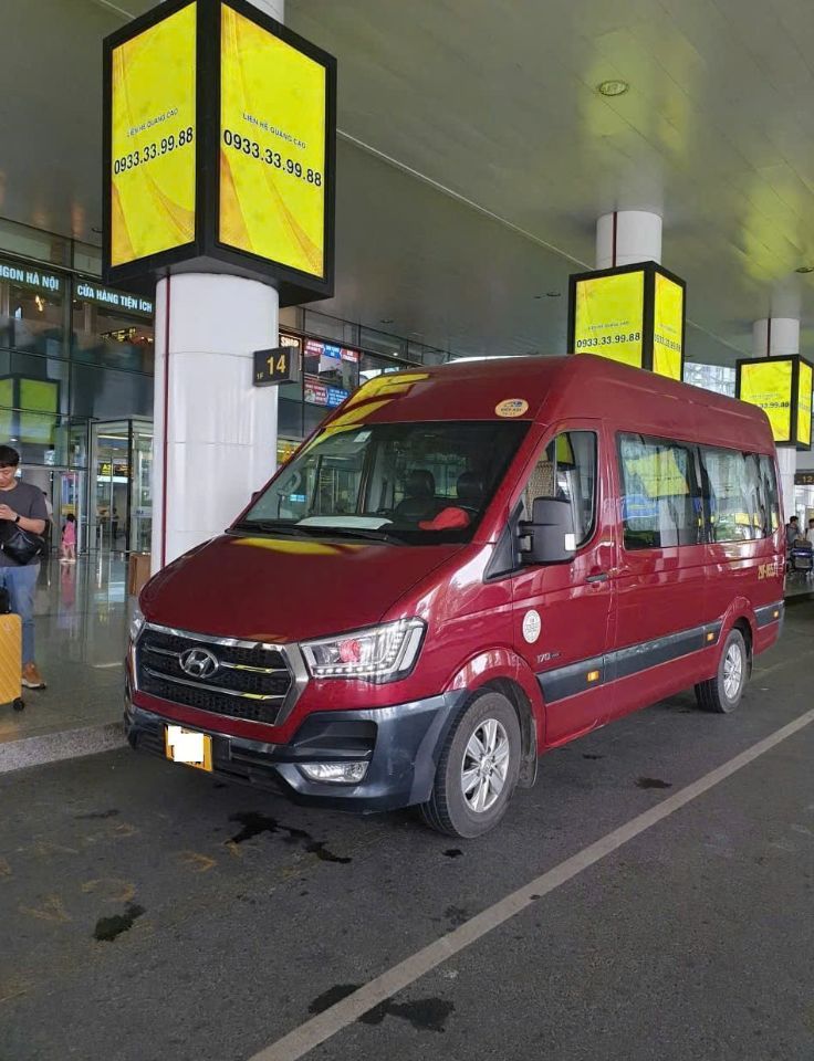 Chính chủ bán xe HUYNDAI-solati 16 chỗ sx 2019