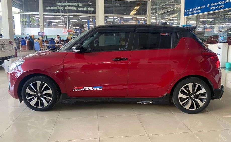 Thanh lý xe Suzuki Swift 2019 nhập khẩu