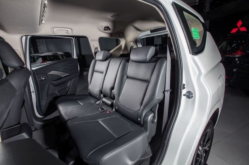 Mitsubishi Xpander: Giá lăn bánh, ưu đãi, trải nghiệm 10/2020