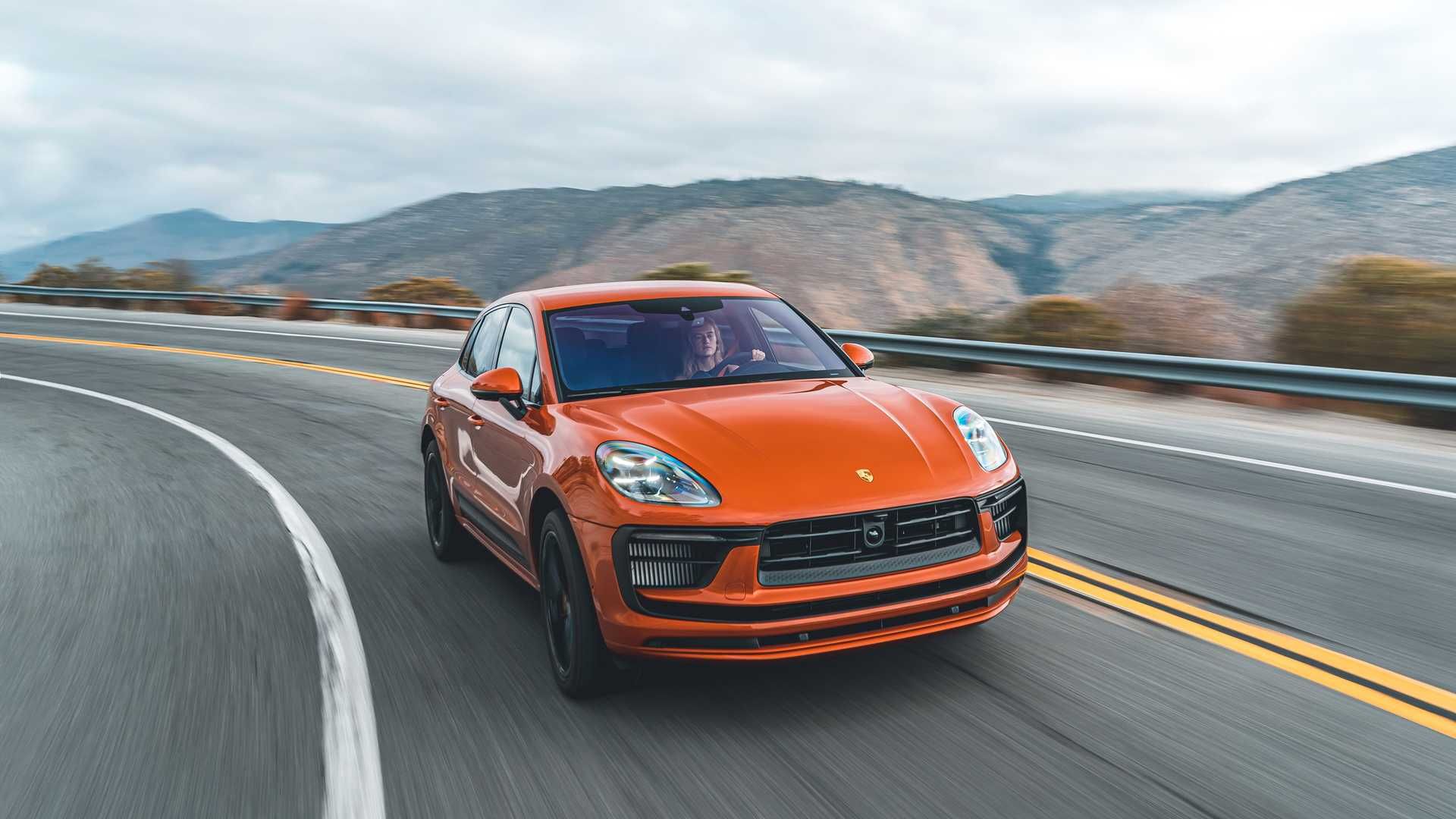 2022 Porsche Macan S