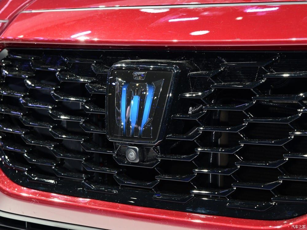 Logo hình vương miện của Toyota Crown Kluger 