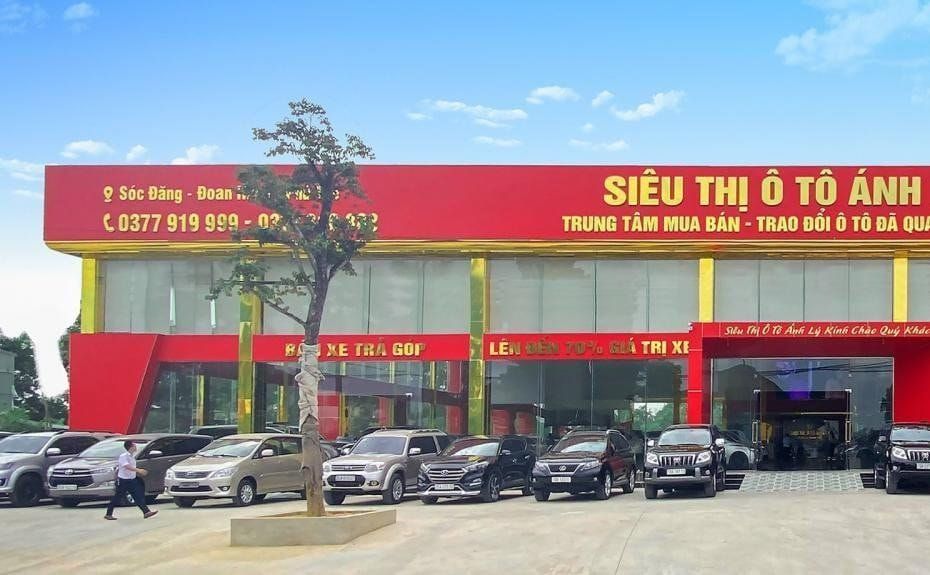 Salon ô tô Ánh Lý