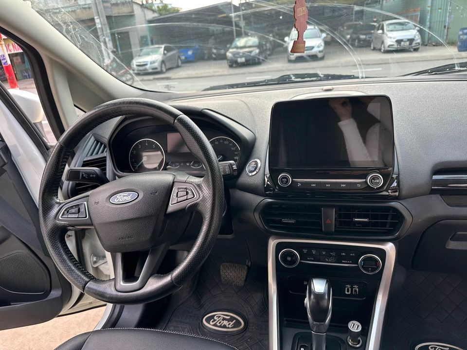 Ford EcoSport 2018 giá rẻ