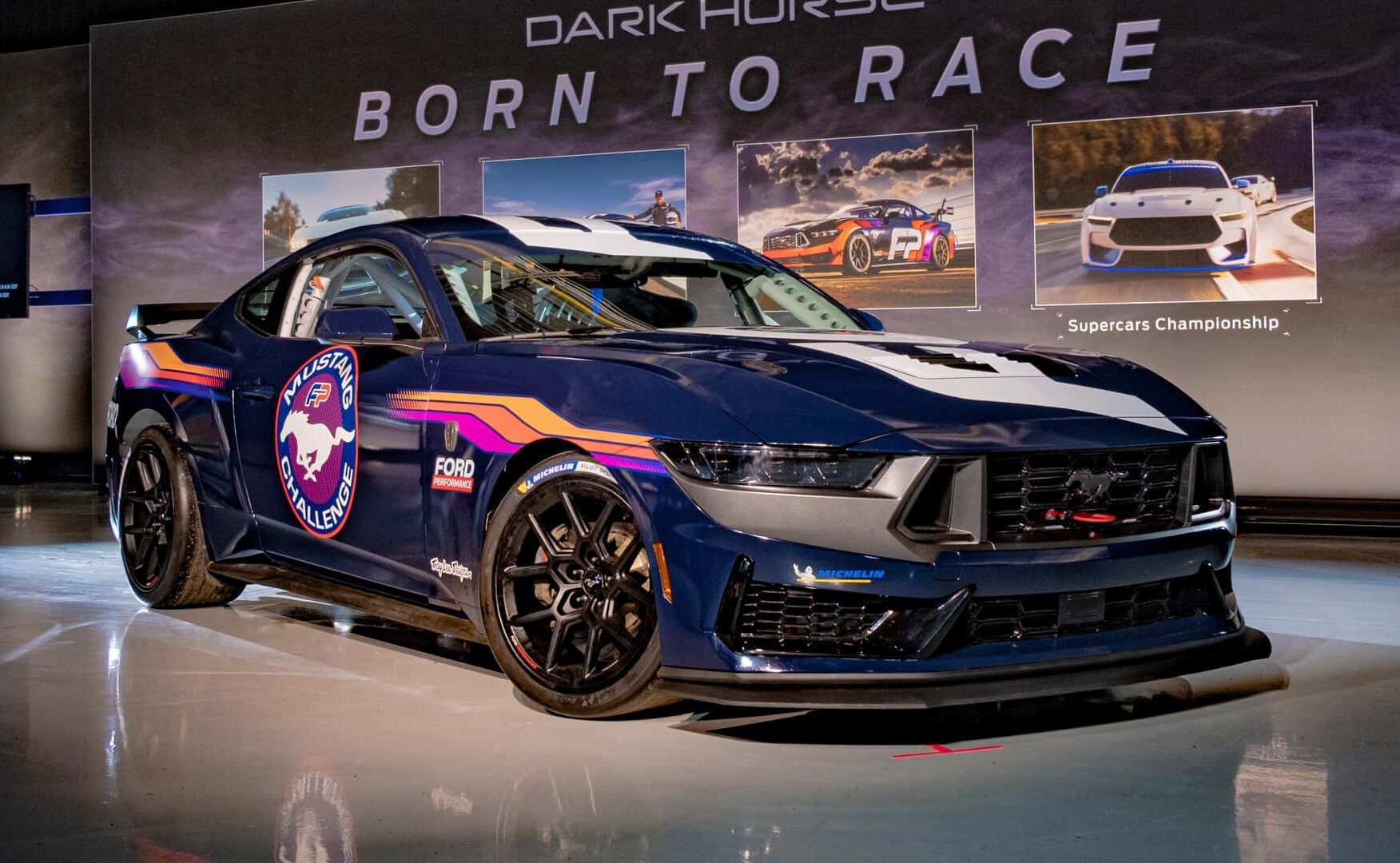 Ford Mustang Dark Horse R 2024