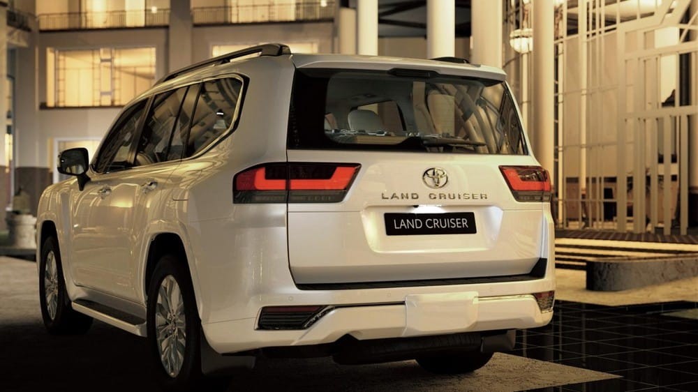 Toyota Land Cruiser 2022 nhẹ hơn 200 kg so với thế hệ cũ 200 Series Toyota Land Cruiser 300 Series nhẹ hơn 200 kg so với thế hệ 200 Series cũ
