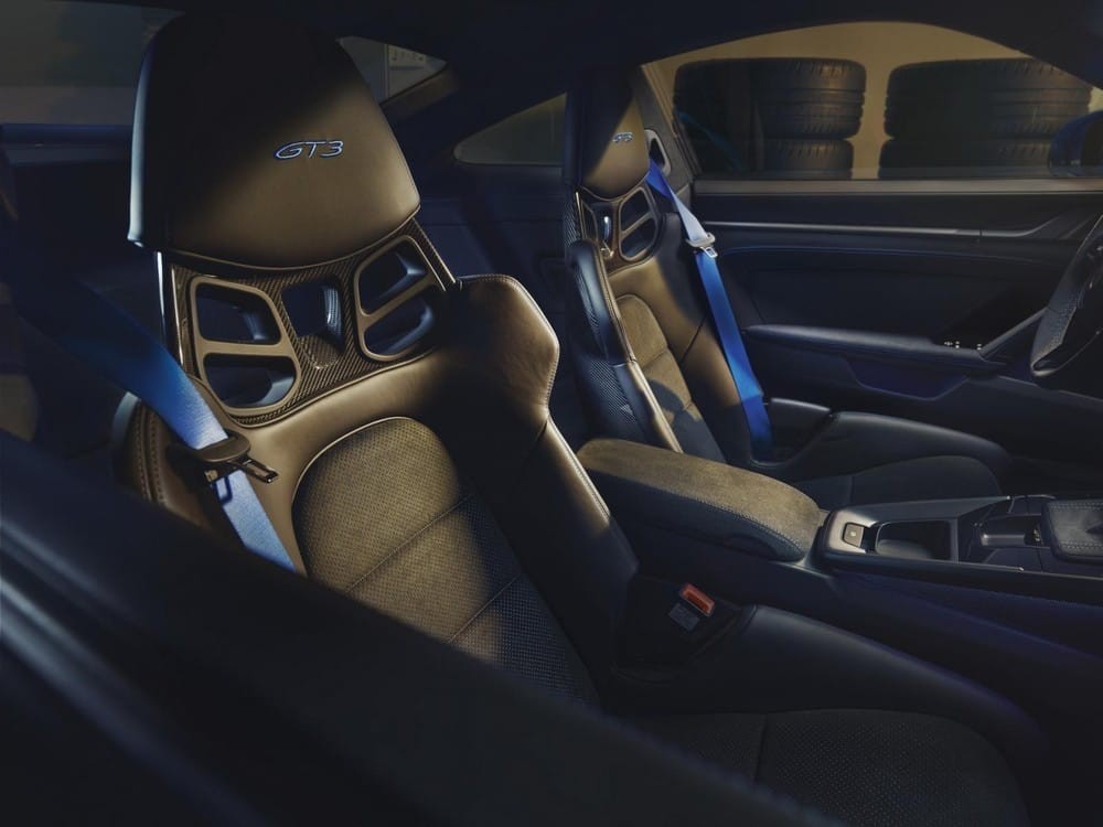 Ghế thể thao với khung carbon của Porsche 911 GT3 2022 Ghế thể thao với khung carbon của Porsche 911 GT3 2022