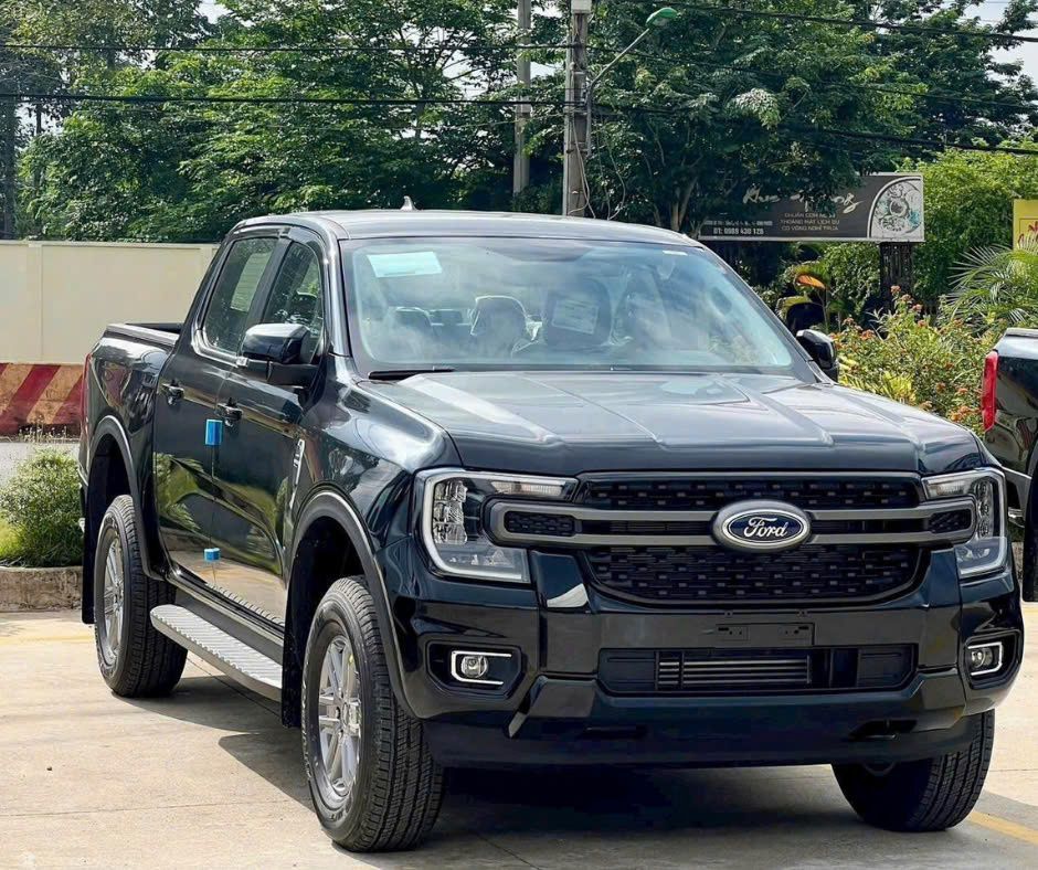 Hotline: 0938197663   ►Phiên bản: FORD RANGER XLS 4X2 AT MỚI 100%
