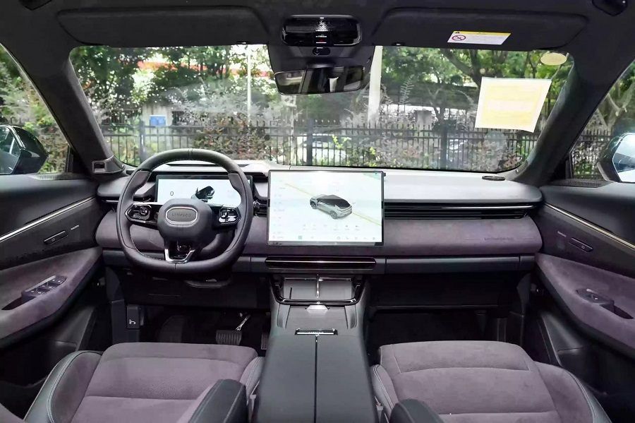 nội thất Lynk & Co 08