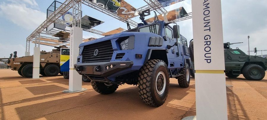 Paramount xe chiến đấu đa năng Maatla 4 × 4