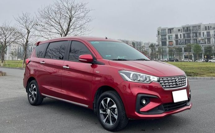 Cần bán suzuki Ertiga sx 2021