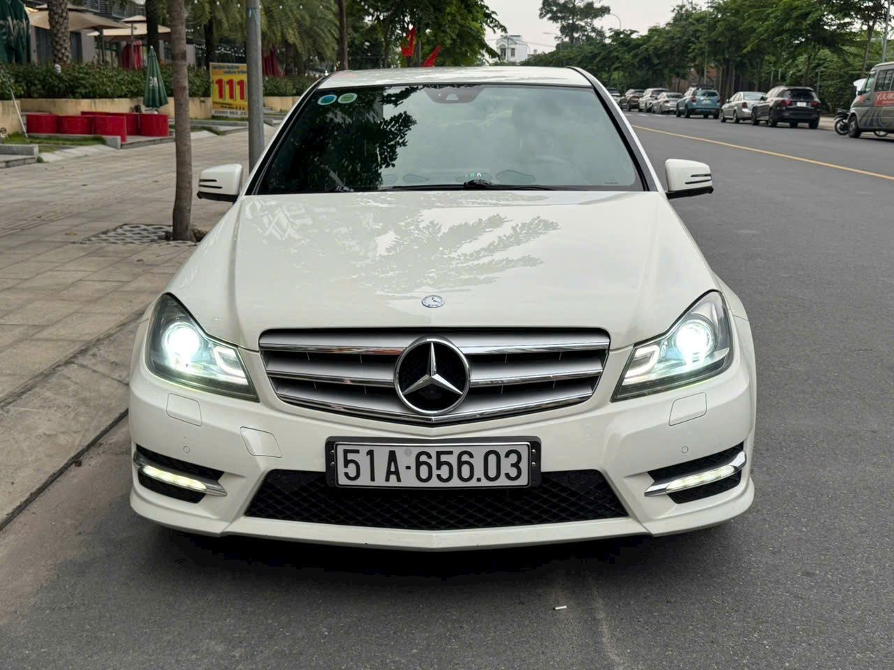 Chính chủ cần bán xe C300 AMG 2012