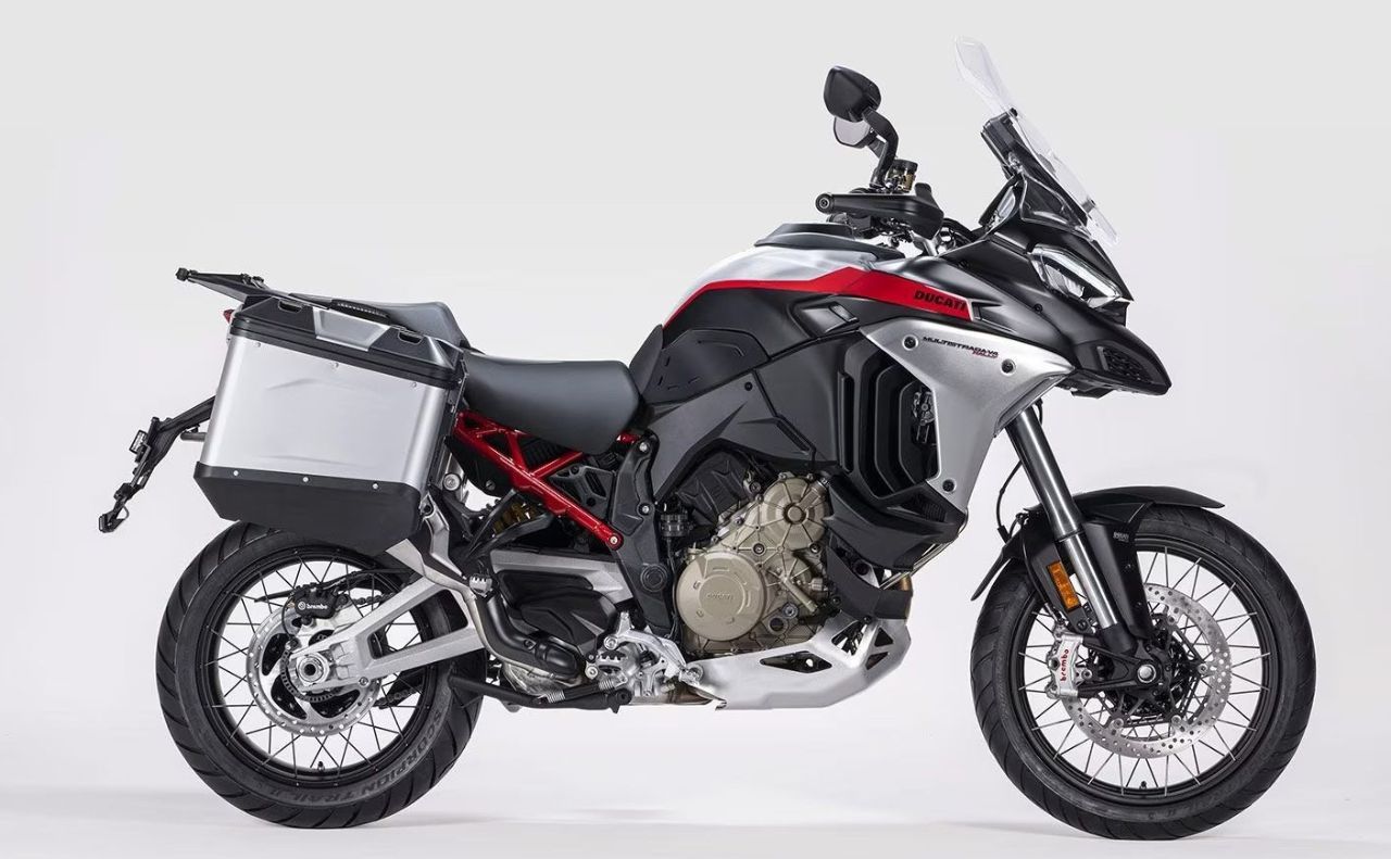 Ducati Multistrada V4 2023 sẽ là mẫu xe đánh bật BMW 1250 GS Adventure?