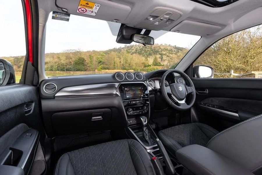 nội thất Suzuki eVitara
