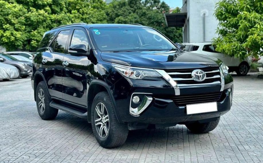 Toyota Fotuner 2.7 AT còn mới