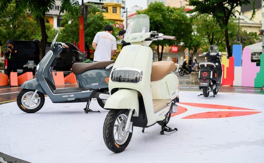 Yadea Trình Diễn Xe Điện Hai Bánh Tự Lái và Ra Mắt Xe Ossy, Oris Với Nhiều Công Nghệ Thông Minh