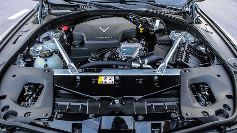 Động cơ Vinfast Lux A2.0.jpg