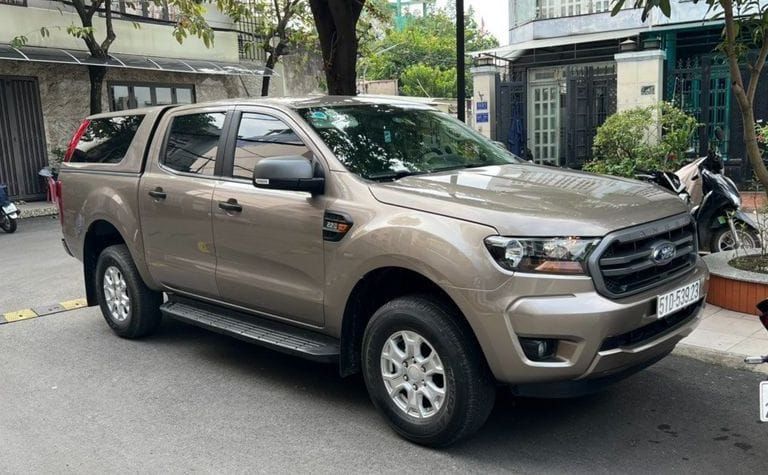 Bán Ford Ranger XLS 4x2 2020 số tự động