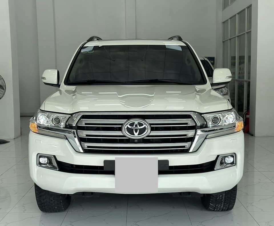 Toyota Land Cruiser LC200 sản xuất 2020