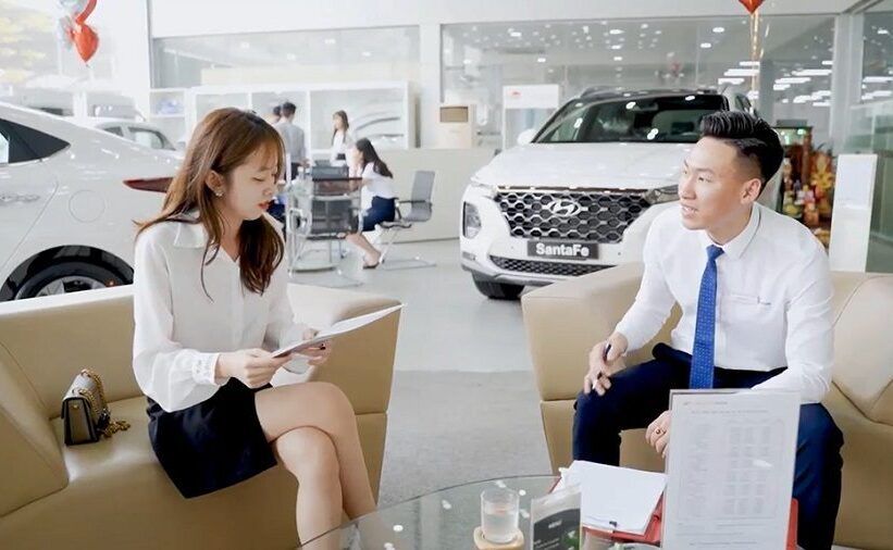 5 Điều Cần Lưu Ý Trước Khi Ký Hợp Đồng Mua Xe – Đừng Để "Bút Sa Gà Chết"