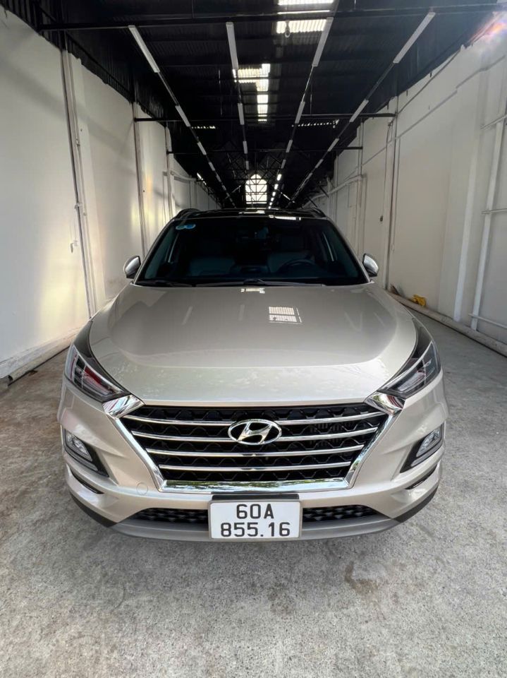 Hyundai Tucson 1.6 Turbo 2020, Giá bán: 696 triệu