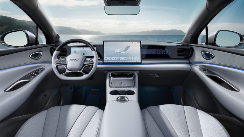 Nội thất BYD Sealion 06 2025