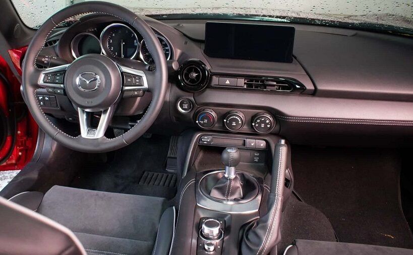 Nội thất Mazda MX-5 Miata RF