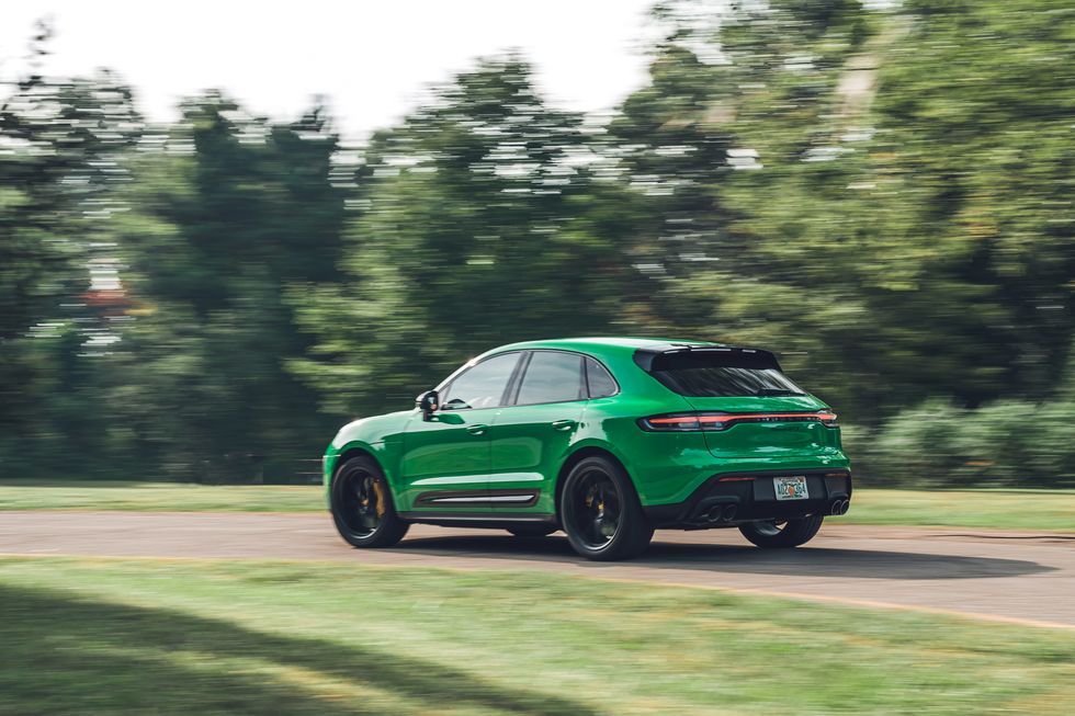 Thông số Porsche Macan GTS 2022