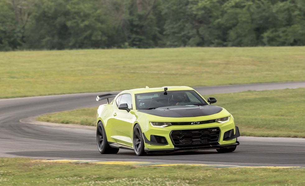 Giá xe Chevrolet Camaro ZL1 2022