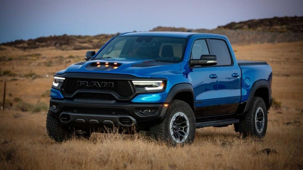 Phía trước của bán tải Ram 1500 TRX 2021 Phía trước của bán tải Ram 1500 TRX 2021