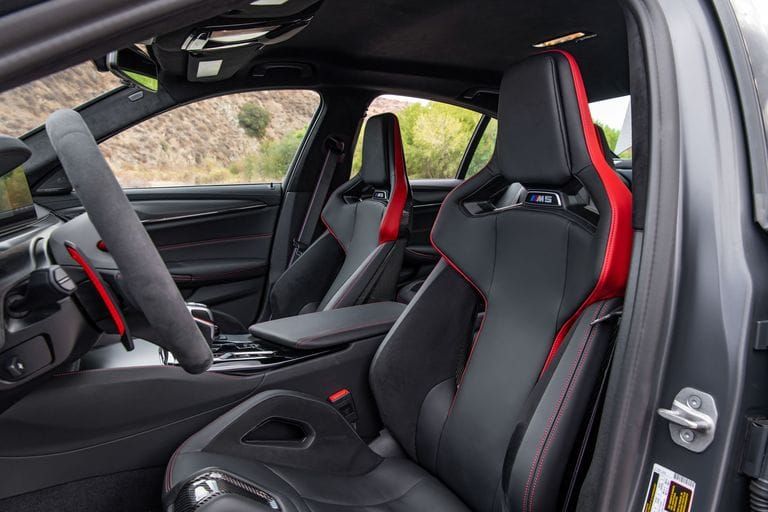 Ghế xe bắt mắt