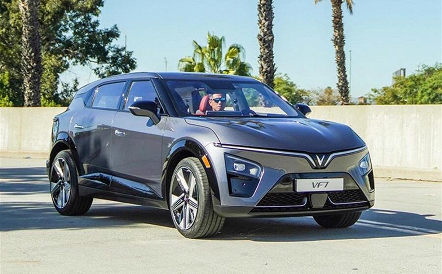 VinFast VF7 2024