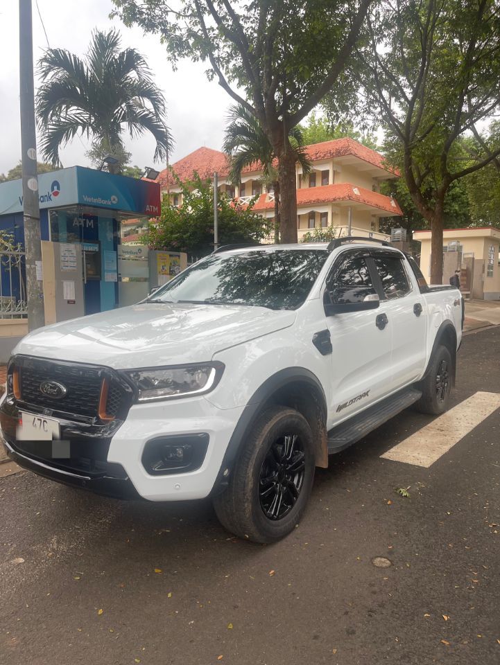 Chính chủ cần bán xe Ford Winldtrak Biturbo 2.0 - 2021