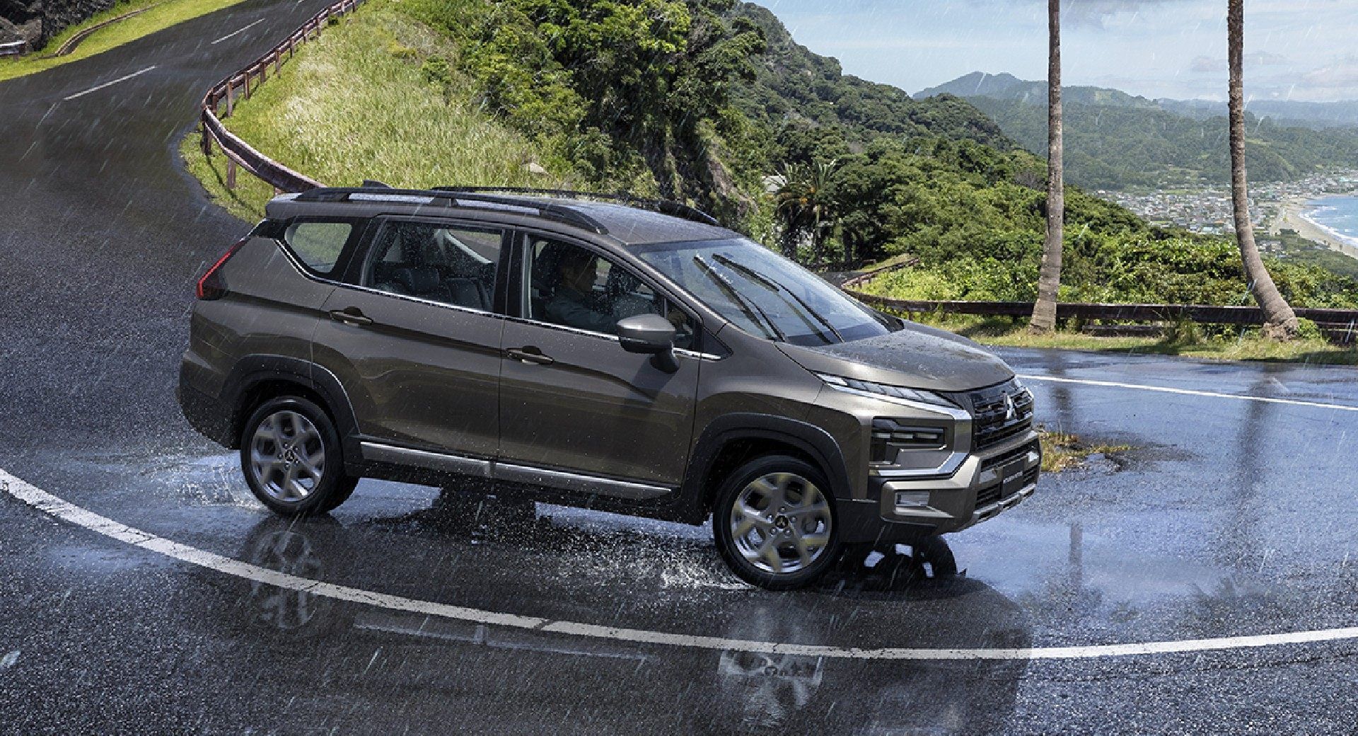 Thân xe Mitsubishi Xpander Cross 2023