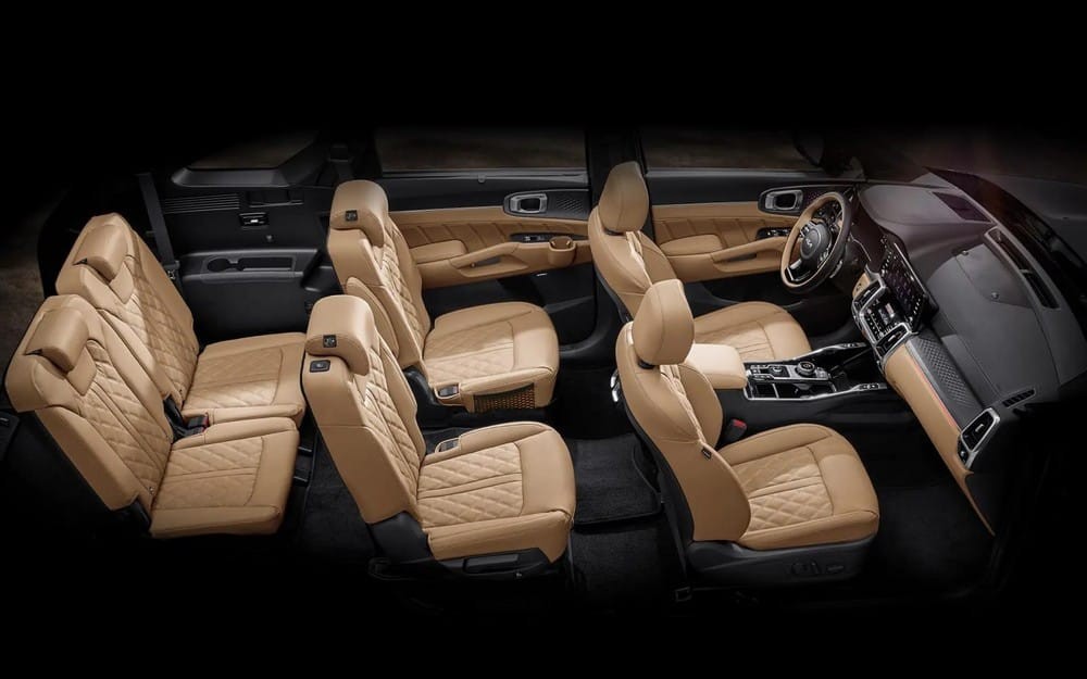 Kia Sorento 2022 được trang bị nội thất rộng rãi và khá sang trọng Kia Sorento 2022 được trang bị nội thất rộng rãi và khá sang trọng