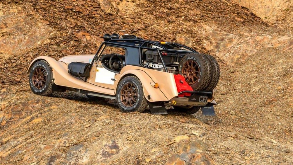 Phía sau của Morgan Plus Four CX-T