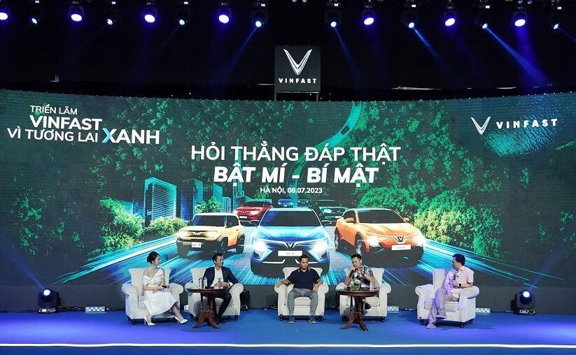 Giao lưu cùng người nổi tiếng