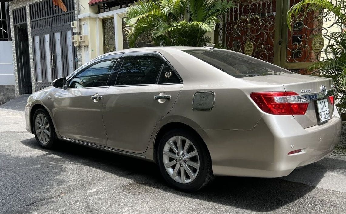 Toyota Camry 2014 Màu Vàng Cực Đẹp