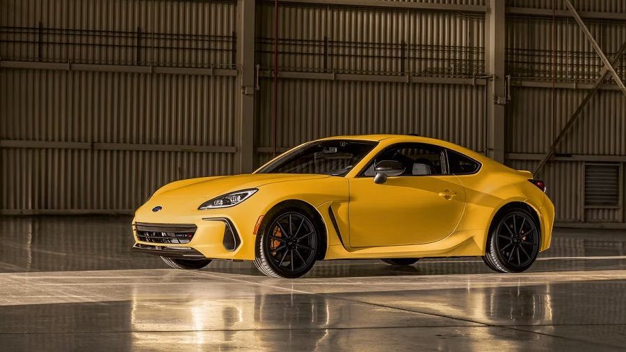 Subaru ra mắt BRZ và WRX Series.Yellow
