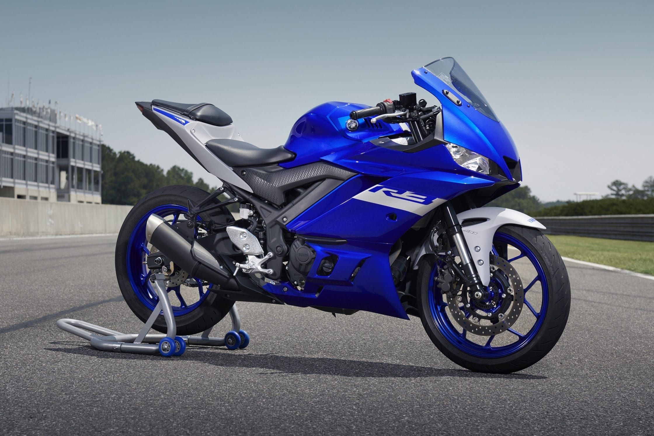 Yamaha R3 2022 thế hệ mới bất ngờ hé lộ hình ảnh "chính thức" với thiết kế tuyệt đẹp