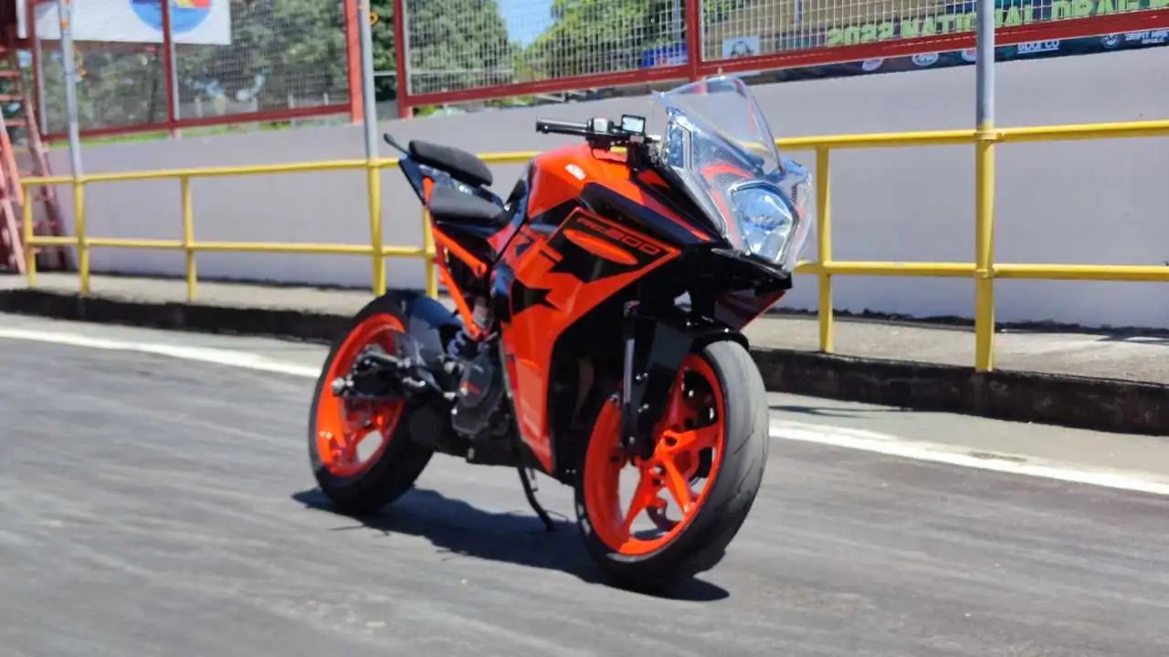 KTM RC 200 2022