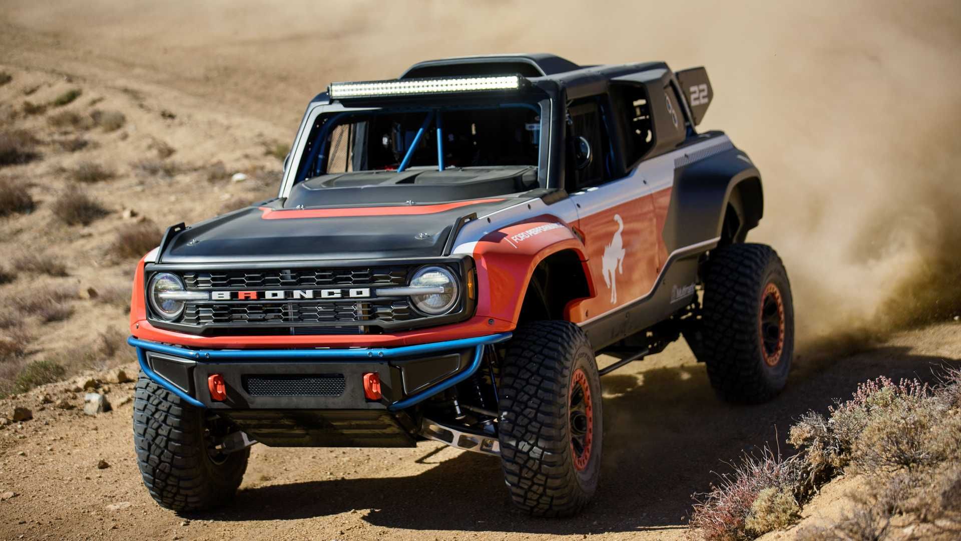 giá xe Ford Bronco DR 2023