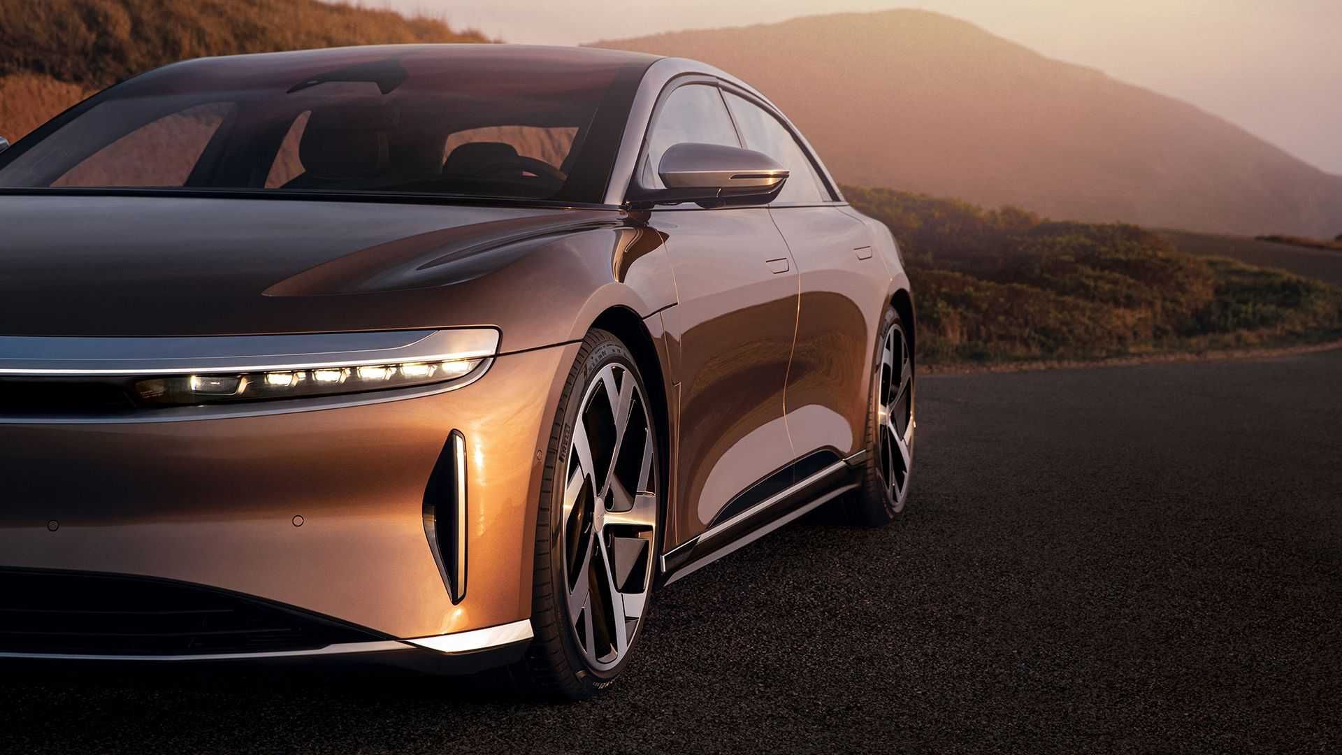 Giá xe Lucid Air 2022