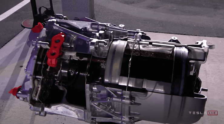 Mô-tơ điện xe Tesla Model S Plaid được bọc carbon giúp đảm bảo độ bền