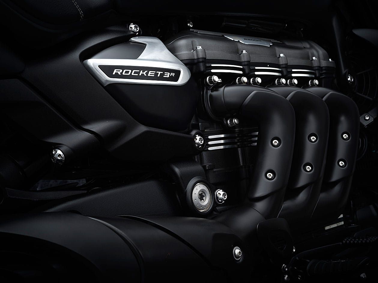 Triumph Rocket 3 R Black sắp về Việt Nam, giá hơn 950 triệu đồng